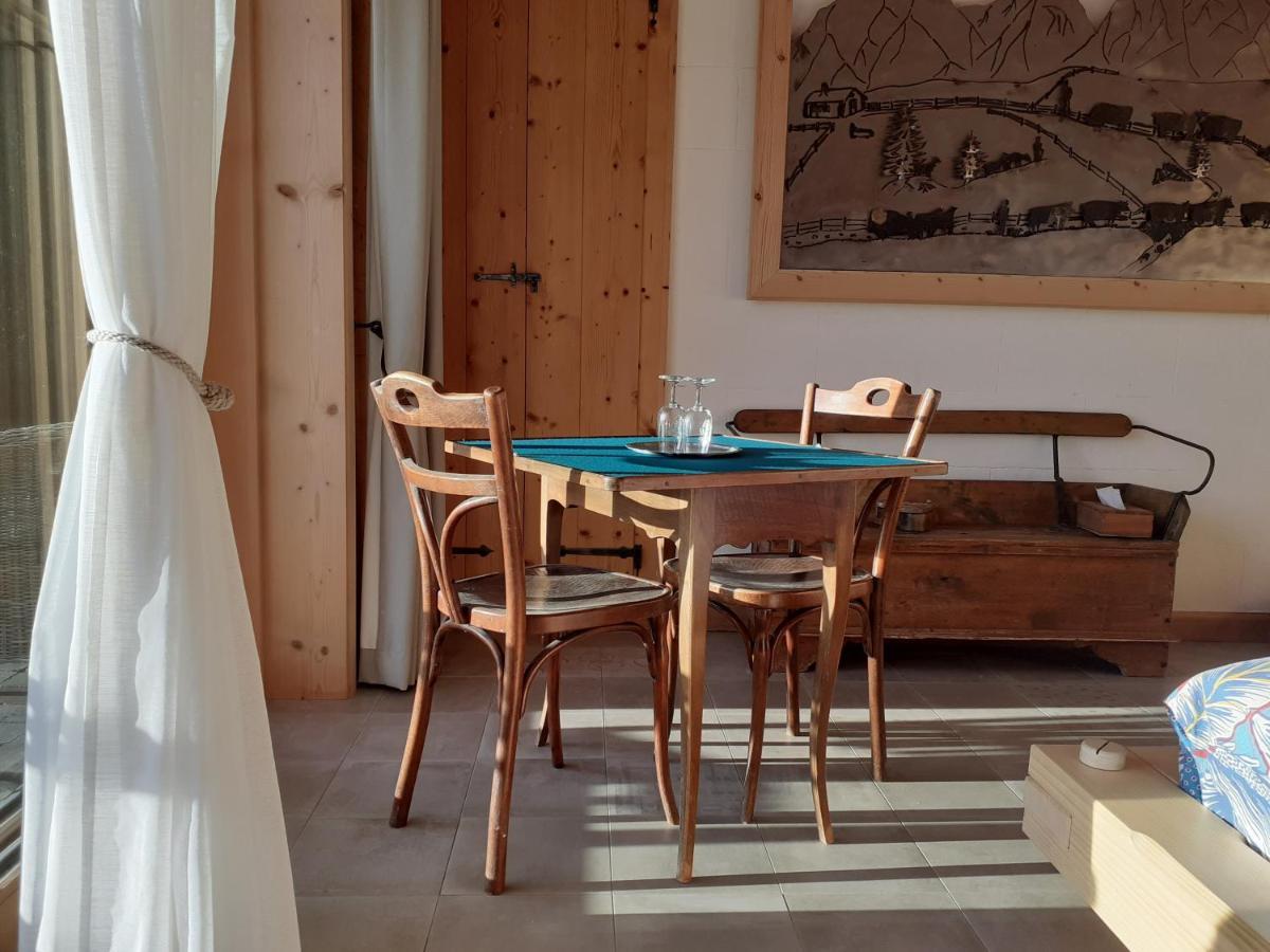 Bed and Breakfast Les Abeilles Romont Esterno foto